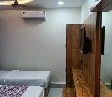 Ahmedabad Hotel | hotel hill inn