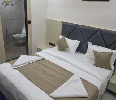 Naranpura Hotel | hotel hill top