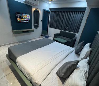Ahmedabad Hotel | Hotel Hr1st