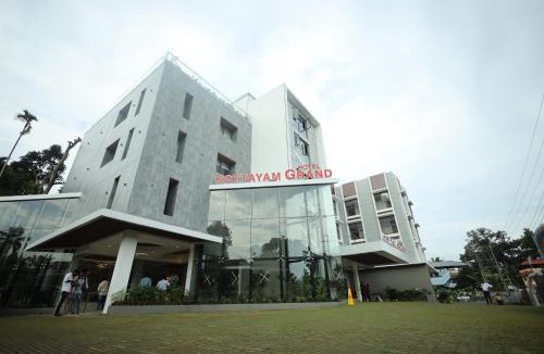 Aymanam Hotel | Hotel Kottayam Grand
