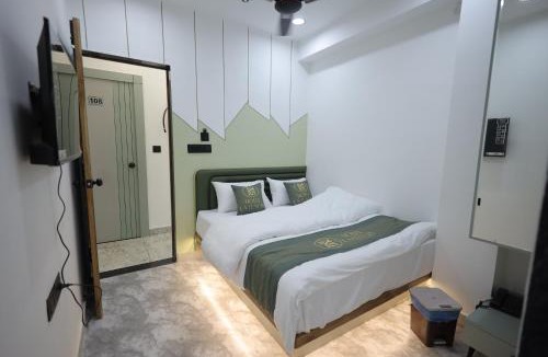Surat Hotel | HOTEL LA LUXURY