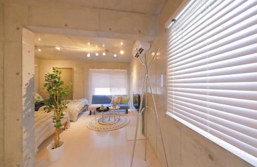 Naniwa Apartment | HOTEL LANDMARK NAMBA202
