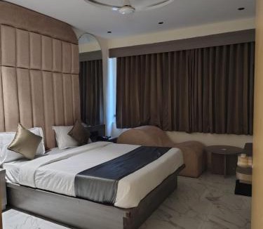 Chandkheda Hotel | Hotel Lotus