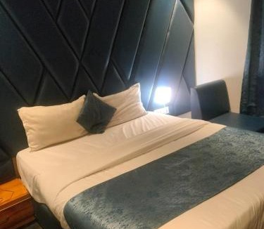 Gandhinagar Hotel | Hotel Lotus Lide
