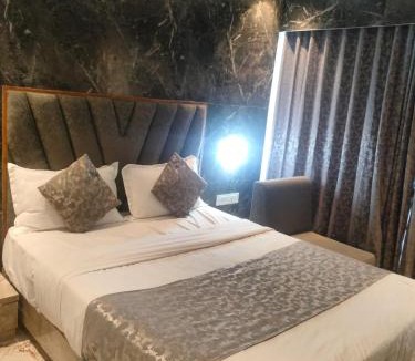 Gandhinagar Hotel | Hotel Lotus Lide
