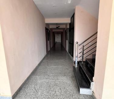 Jhansi Apartment | Hotel lucky guest house