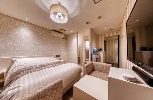 Miyakojima Hotel | HOTEL LUNA MODERN Sakuranomiya (Adult Only)