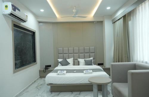 Ahmedabad Hotel | Hotel M Town