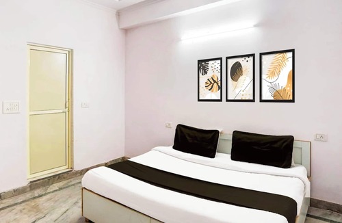 Sector 18 Hotel | Hotel Maharaja Noida