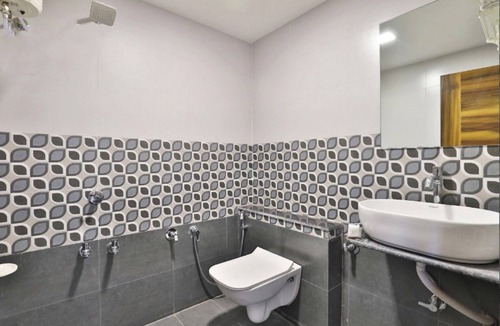 Vadodara Hotel | Hotel Maryland by Sky Stays
