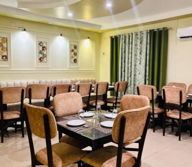 Alwar Hotel | Hotel Mayur