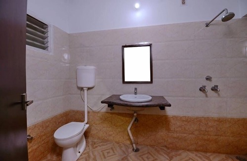 Ambikapur Hotel | Hotel Mayura - Ambikapur