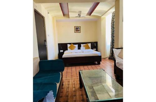 Amer Fort Road House | Hotel Maziz Prime, Jaipur
