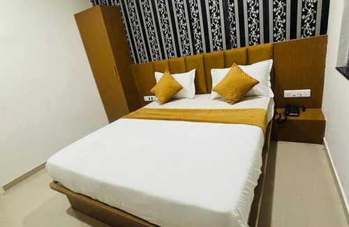 Vadodara Hotel | Hotel MD Grand