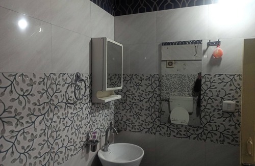 Raja Park Hotel | Hotel Meenu Inn