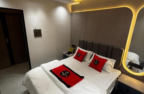 Surat Hotel | Hotel Merito Surat
