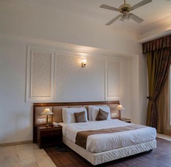 Ajmer Bed & Breakfast | Hotel Merwara Estate- A Luxury Heritage Resort