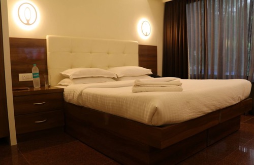 Santacruz West Hotel | Hotel Milan International