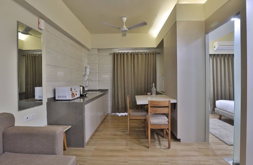Vadodara Hotel | hotel monville