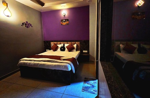 Noida House | Hotel MoonLit Noida