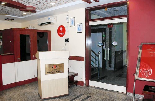 Sindhi Camp Hotel | Hotel Muskan Palace