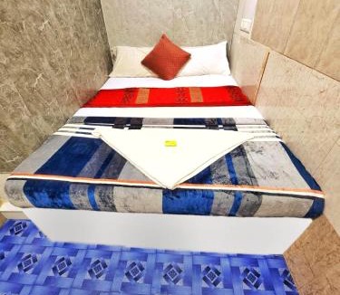 Prabhadevi House | Hotel new amaan palace