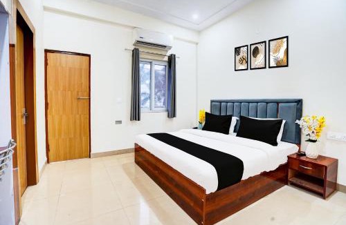 Sector 70 Hotel | Hotel O Divine Inn