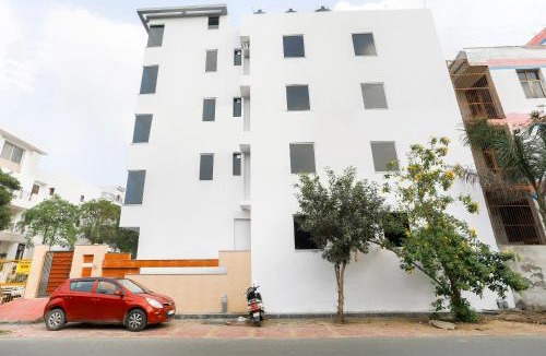 Noida Hotel | Hotel O GRANDEUR HOTEL