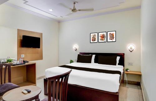 Panch Batti Hotel | Hotel O Heera Palace