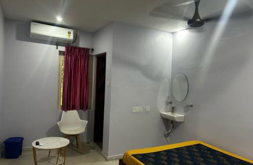 Bhadrak Hotel | Hotel O KUNIKA GUEST HOUSE