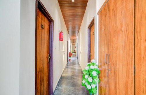 Rau Hotel | Hotel O Madhuban