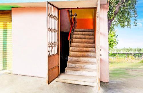 Nadiad Hotel | Hotel O Meera Guest House