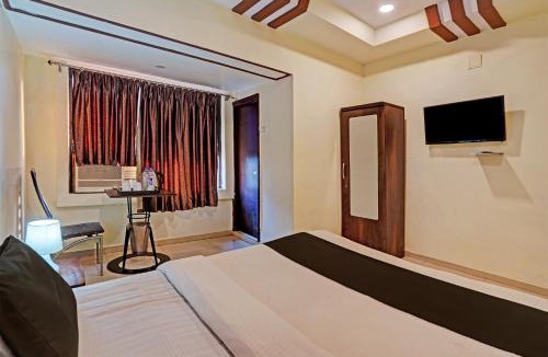 Ahmedabad City Centre Hotel | Hotel O Poonam Palace