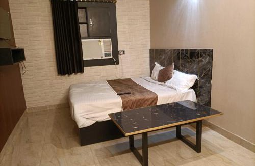 Phulpur Hotel | Hotel O R J Hotel