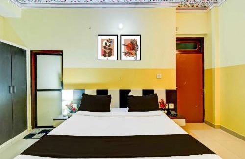 Amer Fort Road Hotel | Hotel O Ramgarh Mod Near Hawa Mahal
