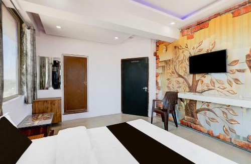 Ahmedabad Hotel | Hotel O Red Blue