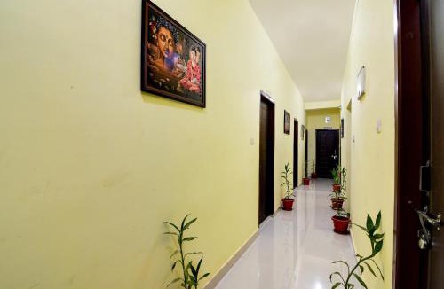 Bhubaneshwar Hotel | Hotel O Sri Balaji Guest House