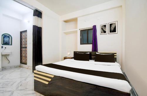 Danapur Hotel | Hotel O The Light Hotel