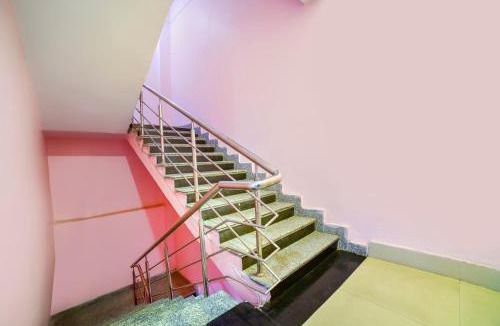 Hajipur Hotel | Hotel O Vivek