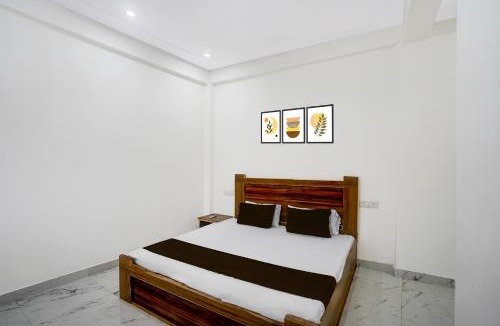 Soraon Hotel | Hotel O Vrindavan Gardan & Hotel