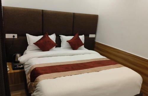 Gorakhpur Hotel | Hotel Obsidian Red