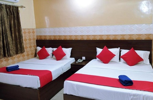 Jaipur District Hotel | HOTEL OM PALACE - Couple friendly & local id accepted