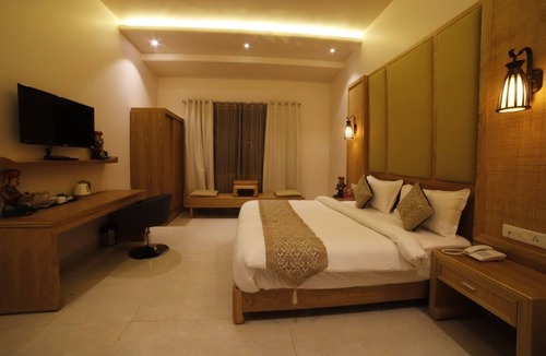 Patan Hotel | Hotel Options Lawns