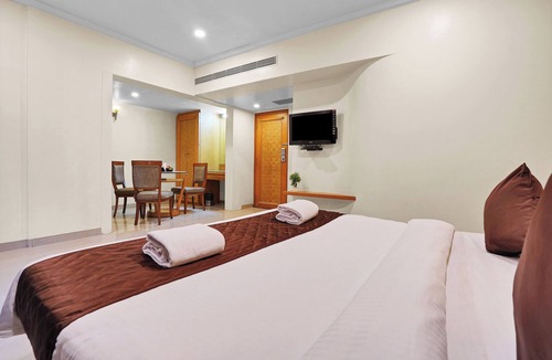 Shivajinagar Hotel | Hotel Orchard Pune