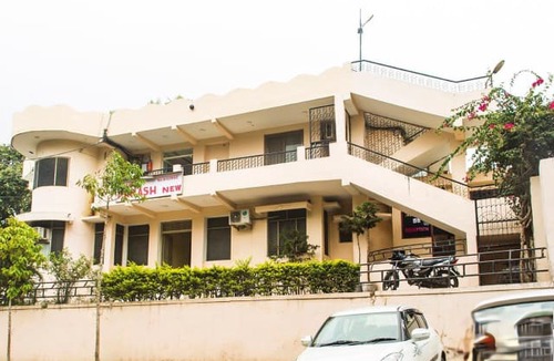 Mount Abu Hotel | Hotel Parash New (A complete family hotel)