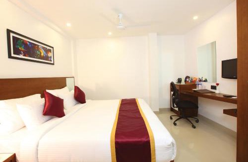 Aranmula Hotel | Hotel Park Residency Kozhencherry