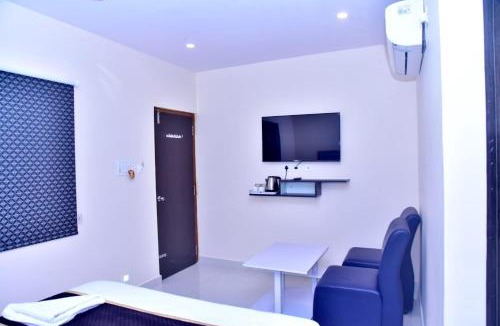 Visakhapatnam Hotel | HOTEL PEACOCK INN