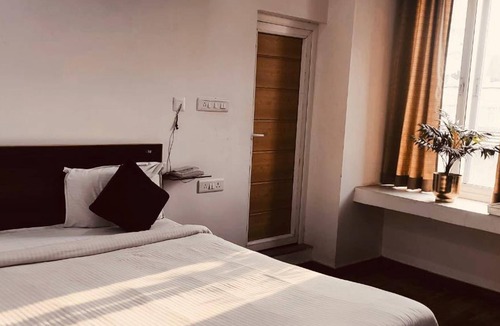 Danapur Hotel | Hotel Pranjal Inn