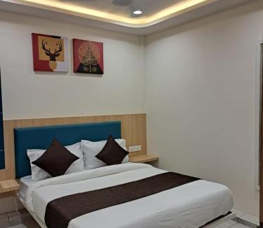 Vastrapur Hotel | Hotel Pratham Inn