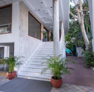 Sayajiganj Hotel | Hotel Pravasa Stay